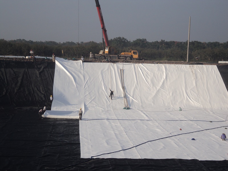 Geotekstil Berterusan Saliran PET 500g/m2